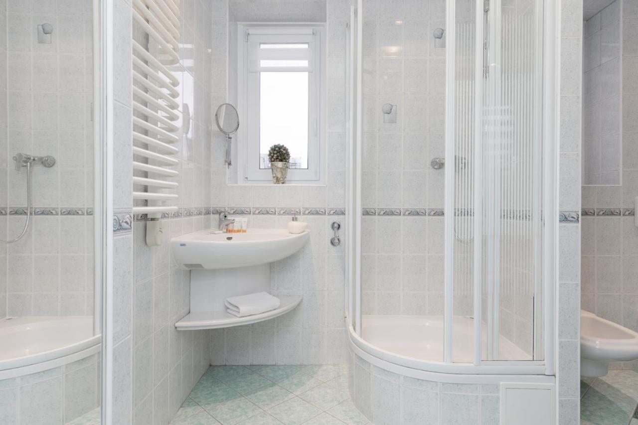 Family Apartment Bogatynska Bemowo By Noclegi Renters Varsovie Extérieur photo