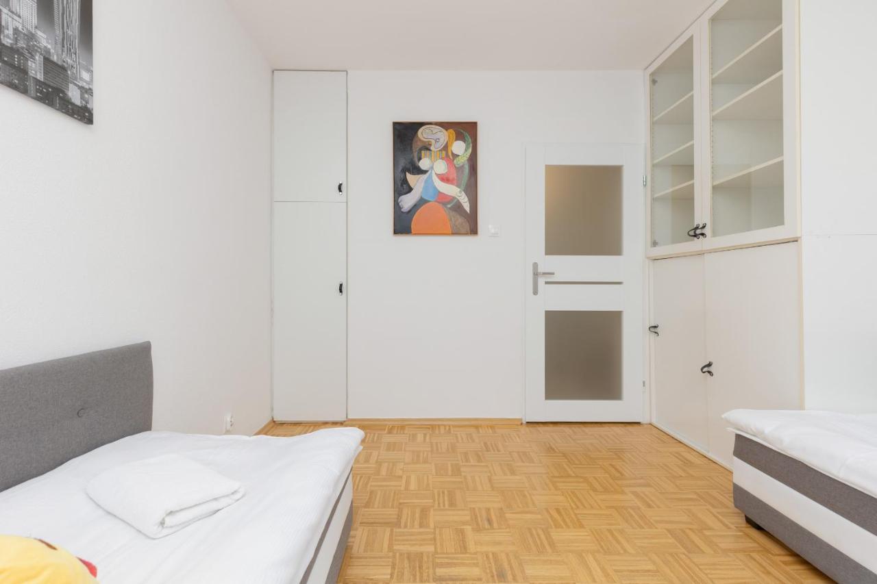 Family Apartment Bogatynska Bemowo By Noclegi Renters Varsovie Extérieur photo