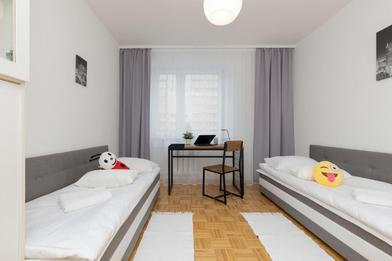 Family Apartment Bogatynska Bemowo By Noclegi Renters Varsovie Extérieur photo